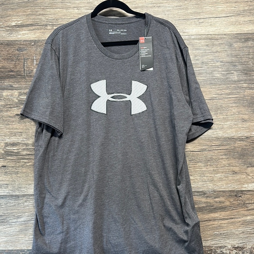 Under Armour Men's Grey‎ T-Shirt